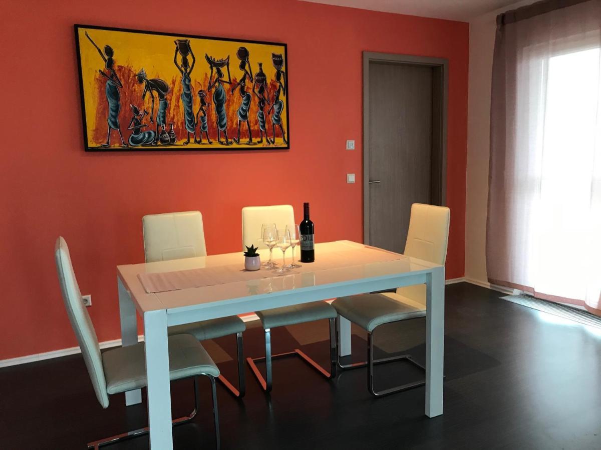 Panorama Apartman แวแลนแซ ภายนอก รูปภาพ